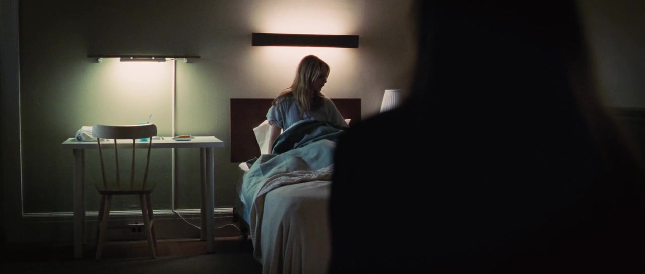 Veronika_Decides_to_Die_1013.jpg Veronika_Decides_to_Die_1013.jpg