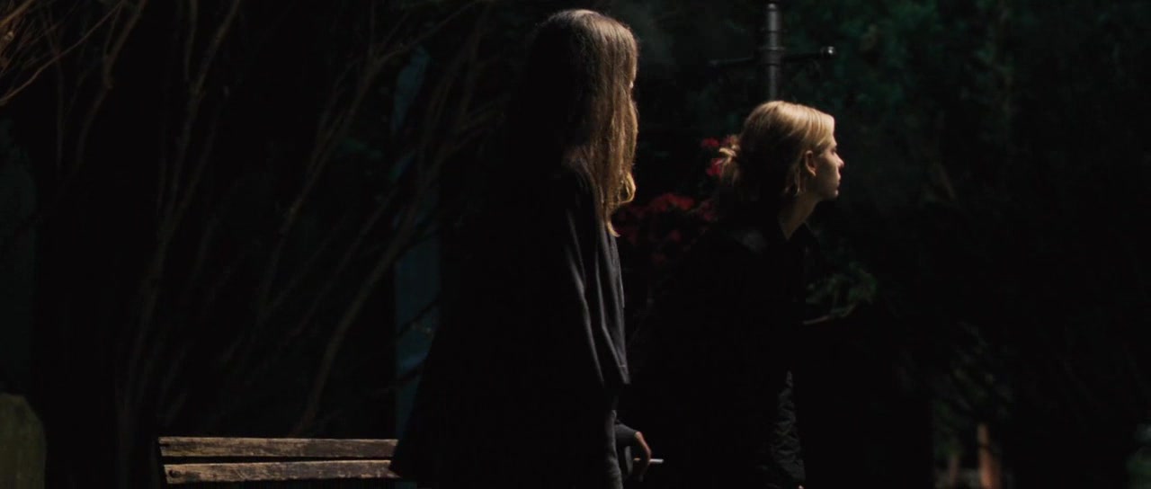 Veronika_Decides_to_Die_1201.jpg