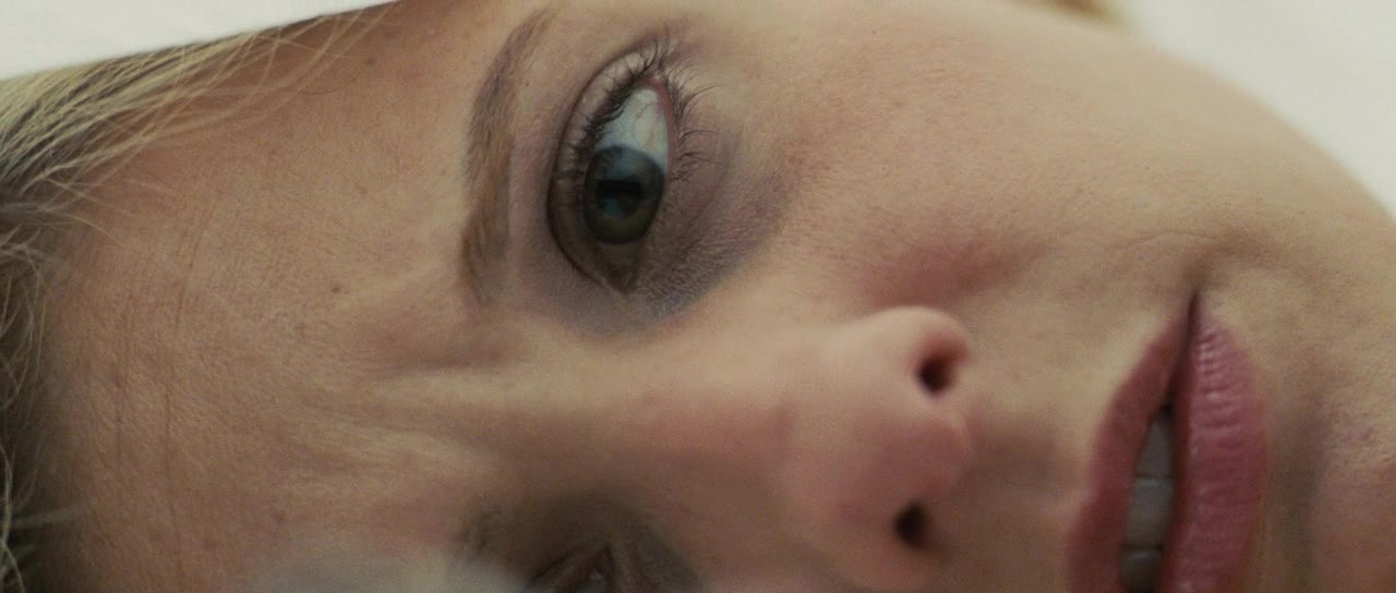 Veronika_Decides_to_Die_1803.jpg Veronika_Decides_to_Die_1803.jpg