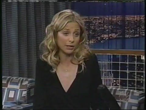 Conan_interviews_Sarah_Michelle_Gellar_2002_flv1648.jpg
