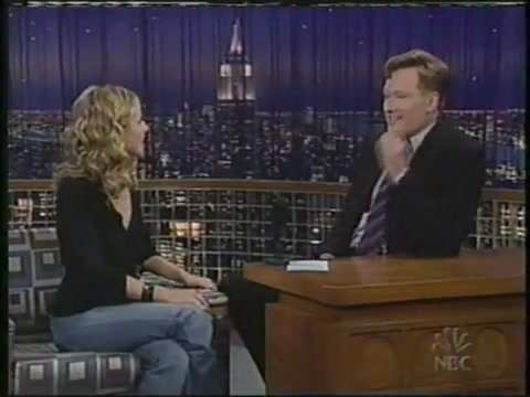 Conan_interviews_Sarah_Michelle_Gellar_2002_flv1720.jpg