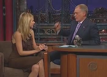 Sarah_Michelle_Gellar_On_David_Letterman_2002_flv0867.jpg Sarah_Michelle_Gellar_On_David_Letterman_2002_flv0867.jpg