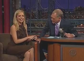 Sarah_Michelle_Gellar_On_David_Letterman_2002_flv0966.jpg