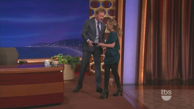 Sarah_M_Gellar-Conan_10_13_11_mov0058.jpg