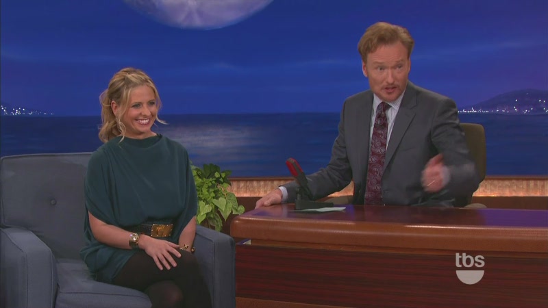 Sarah_M_Gellar-Conan_10_13_11_mov0103.jpg
