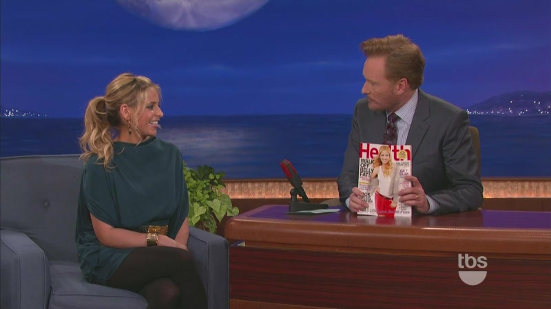 Sarah_M_Gellar-Conan_10_13_11_mov0115.jpg