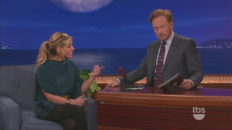 Sarah_M_Gellar-Conan_10_13_11_mov0126.jpg Sarah_M_Gellar-Conan_10_13_11_mov0126.jpg