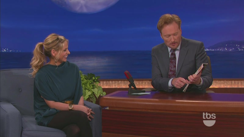 Sarah_M_Gellar-Conan_10_13_11_mov0140.jpg