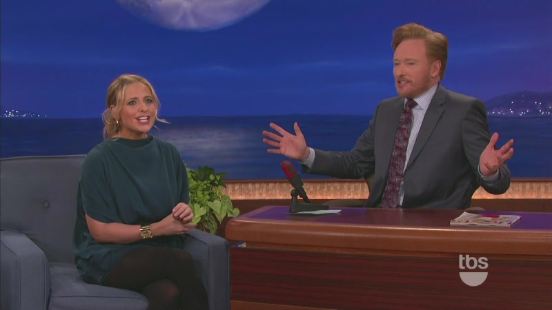 Sarah_M_Gellar-Conan_10_13_11_mov0182.jpg Sarah_M_Gellar-Conan_10_13_11_mov0182.jpg