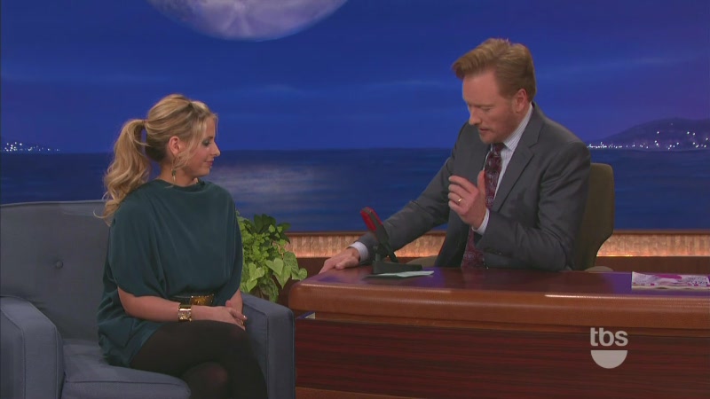 Sarah_M_Gellar-Conan_10_13_11_mov0227.jpg