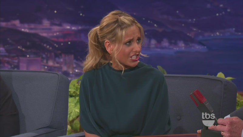Sarah_M_Gellar-Conan_10_13_11_mov0257.jpg Sarah_M_Gellar-Conan_10_13_11_mov0257.jpg